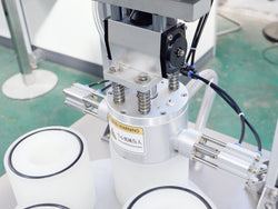 Efficient and Stable Semi-Automatic Vacuum Capping Machine for Glass Bottles with Metal Lids