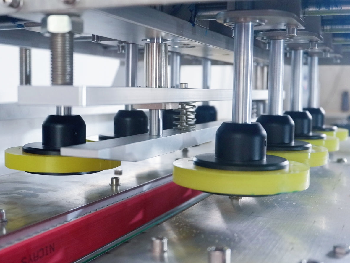 Your Capping Work's Best Helper: CX Automatic High-Speed Bottle Capping Machine