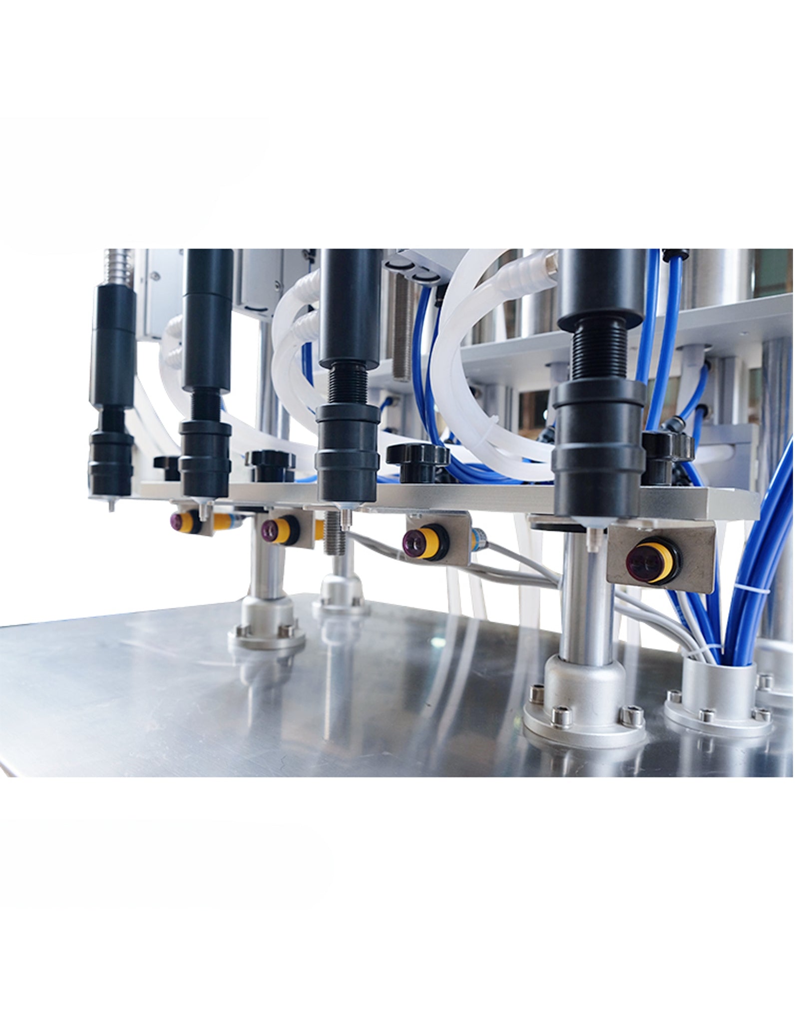 Desktop 4 Filling Nozzles Equal Liquid Level Vacuum Perfume Filling Machine